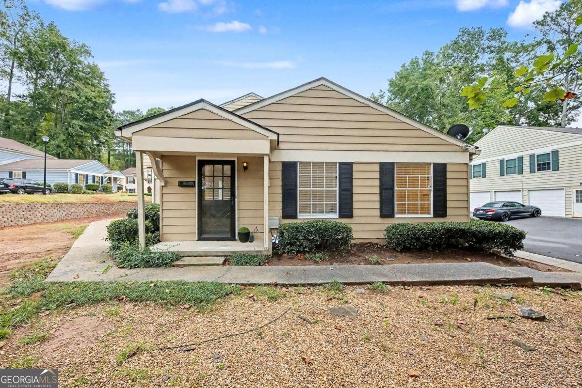 1300 Surrey Lane Marietta - 1