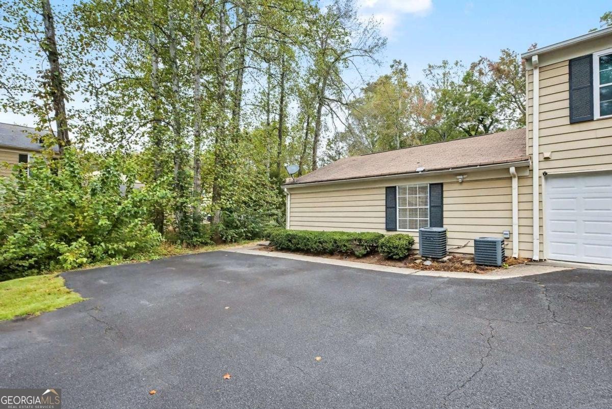 1300 Surrey Lane Marietta - 4