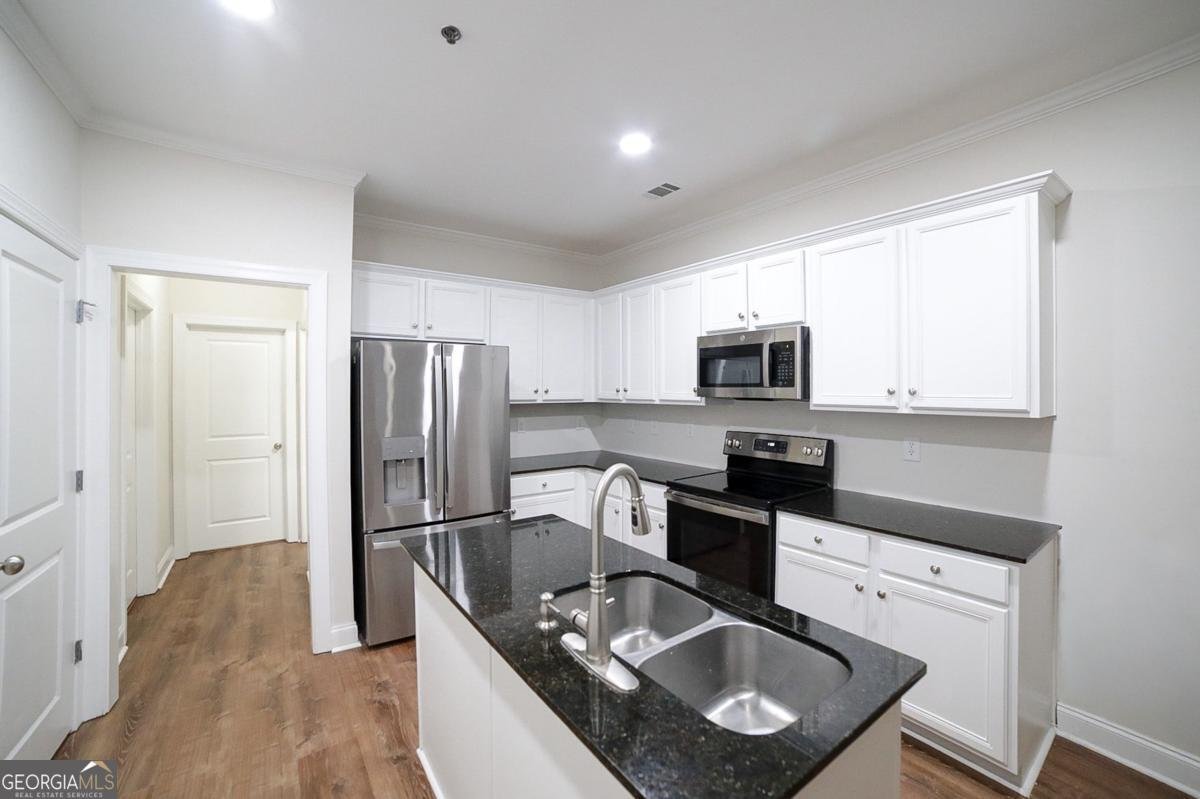 200 Rivergrove Parkway Athens - 10