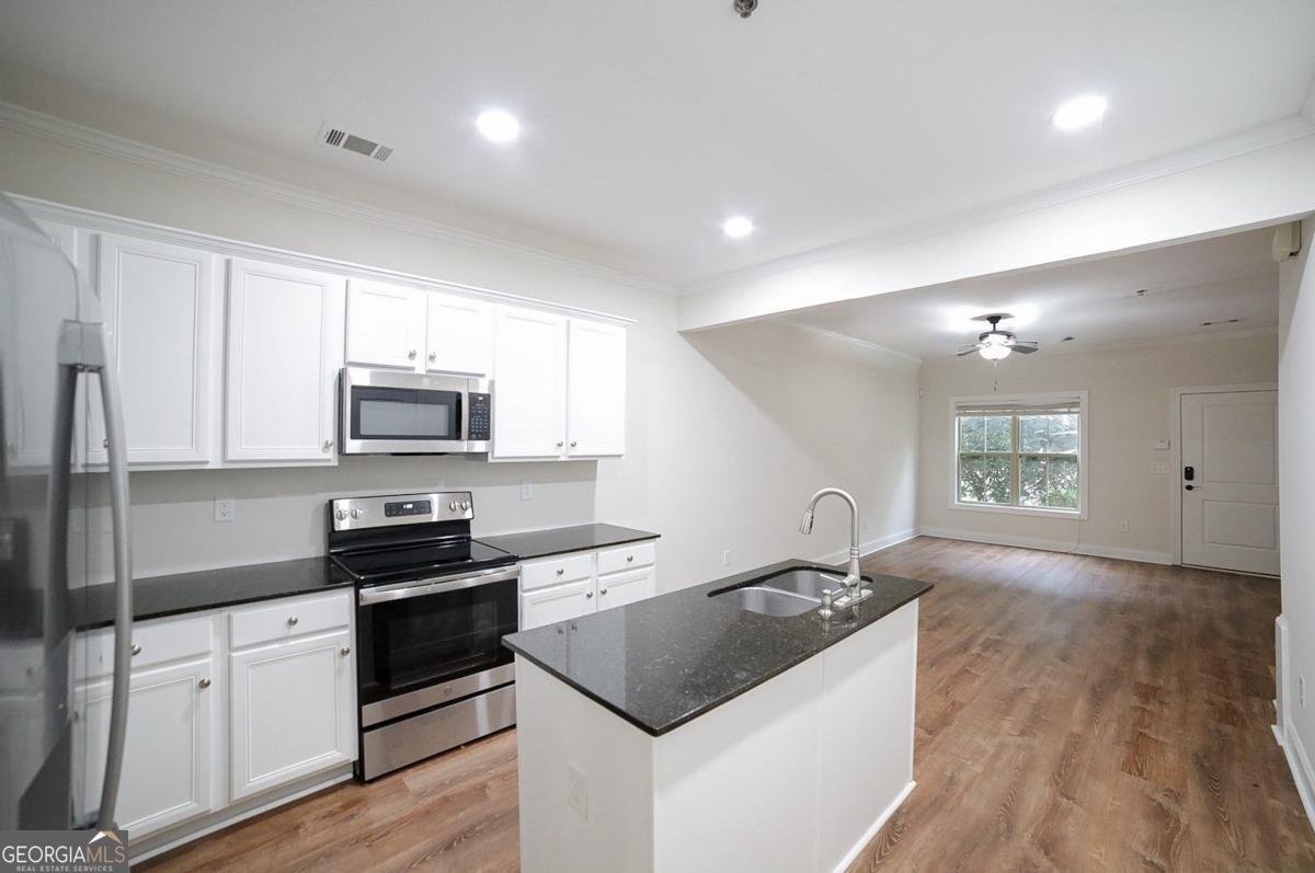 200 Rivergrove Parkway Athens - 12