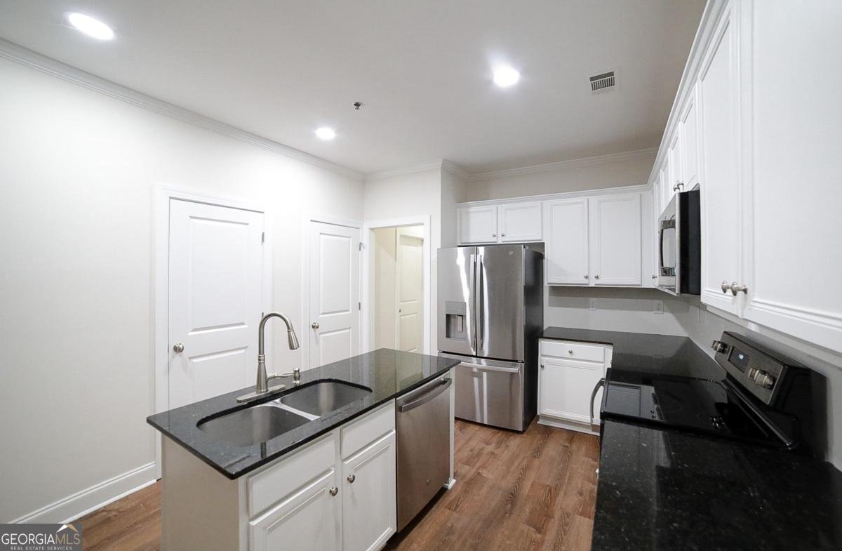 200 Rivergrove Parkway Athens - 9
