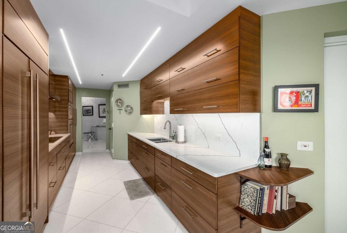 2660 Peachtree Road Atlanta - 23