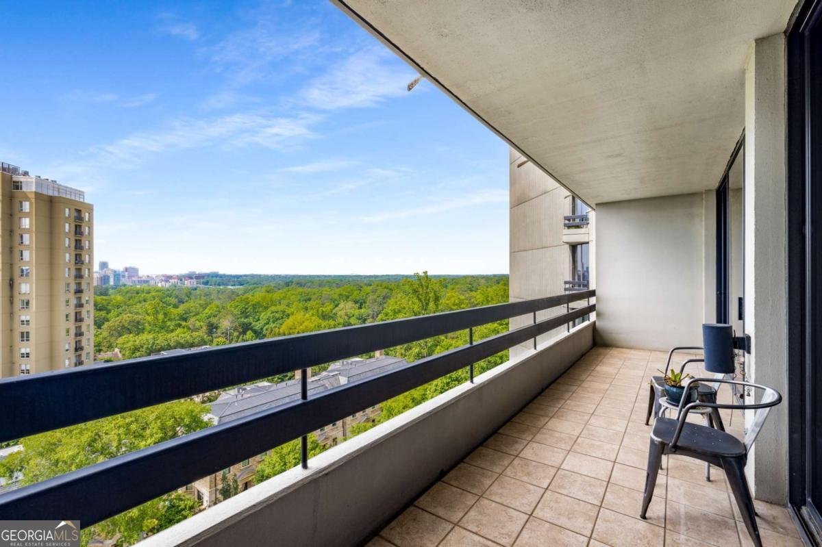 2660 Peachtree Road Atlanta - 40