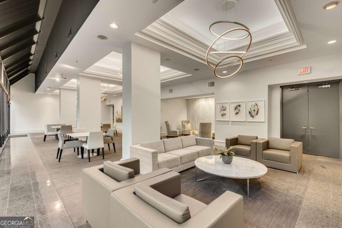 2660 Peachtree Road Atlanta - 64