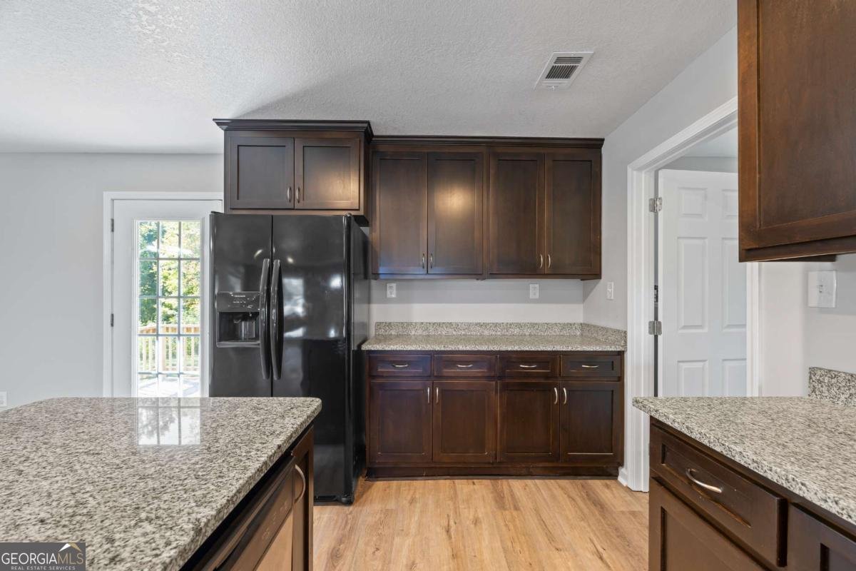 479 NORTH POINT Circle Hartwell - 16