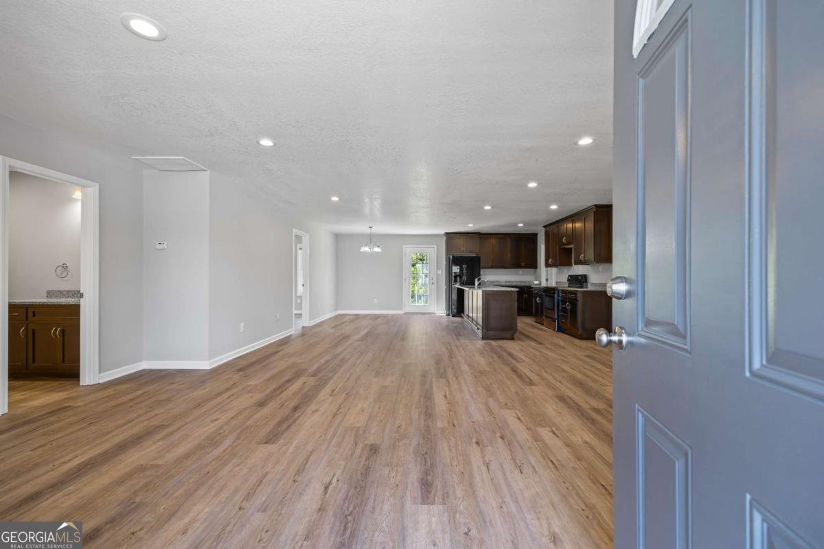 479 NORTH POINT Circle Hartwell - 4