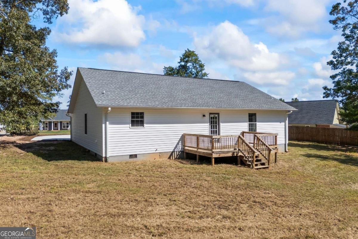 479 NORTH POINT Circle Hartwell - 45