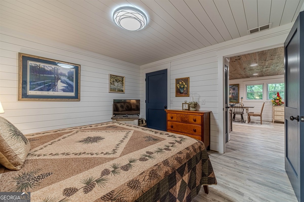 15668 Highway 197 Clarkesville - 15
