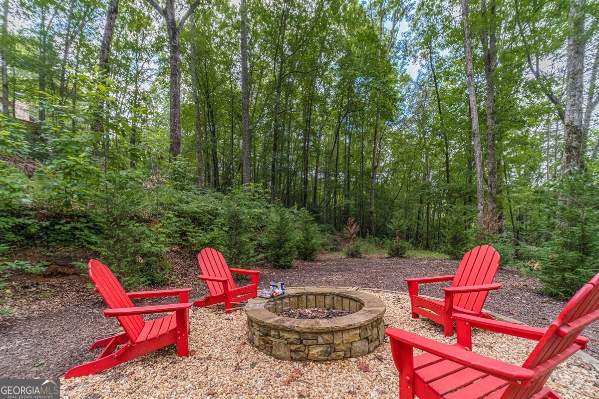 15668 Highway 197 Clarkesville - 27