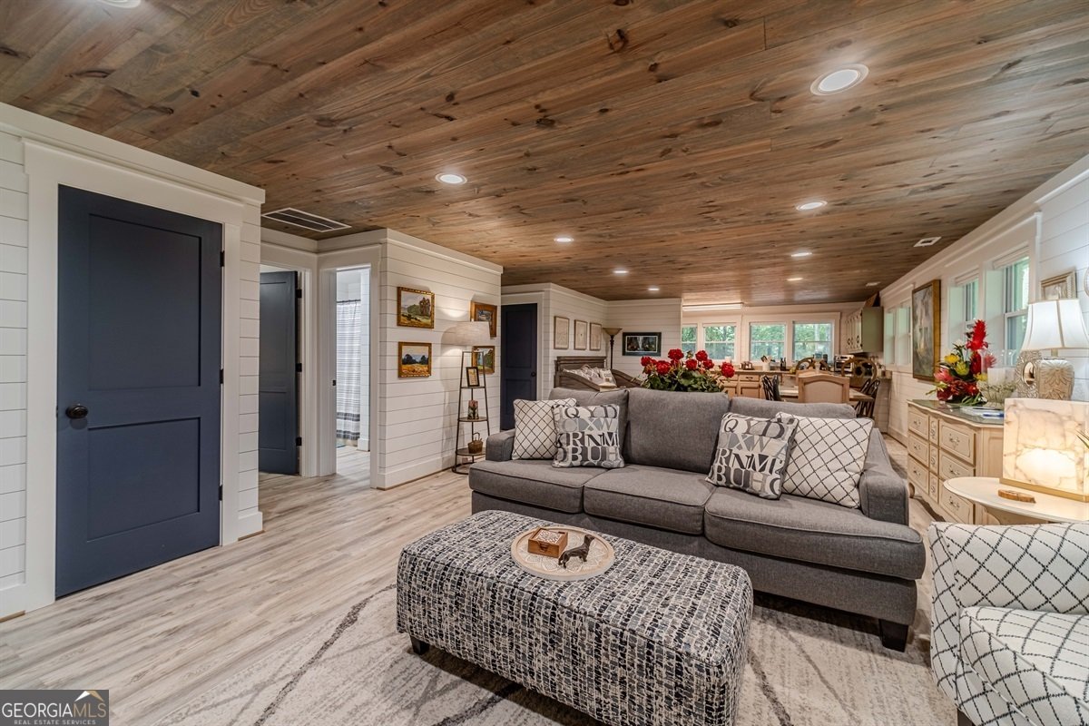 15668 Highway 197 Clarkesville - 9