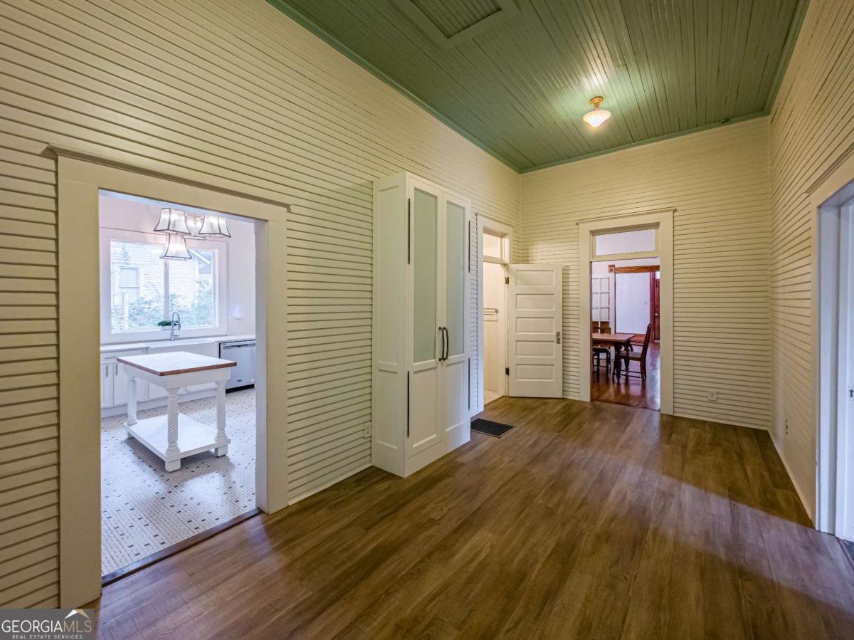 710 Central Avenue Fitzgerald - 31