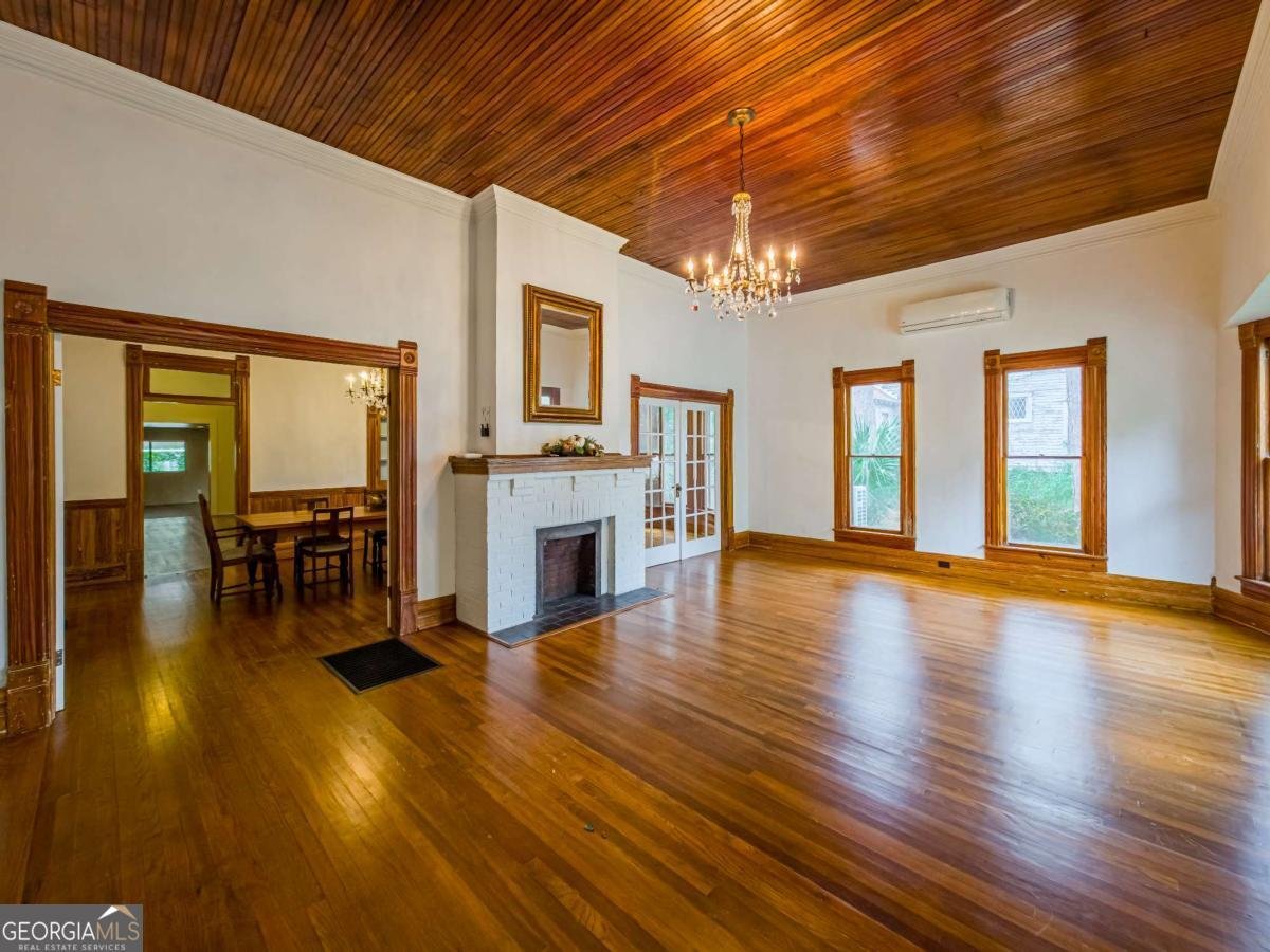 710 Central Avenue Fitzgerald - 6