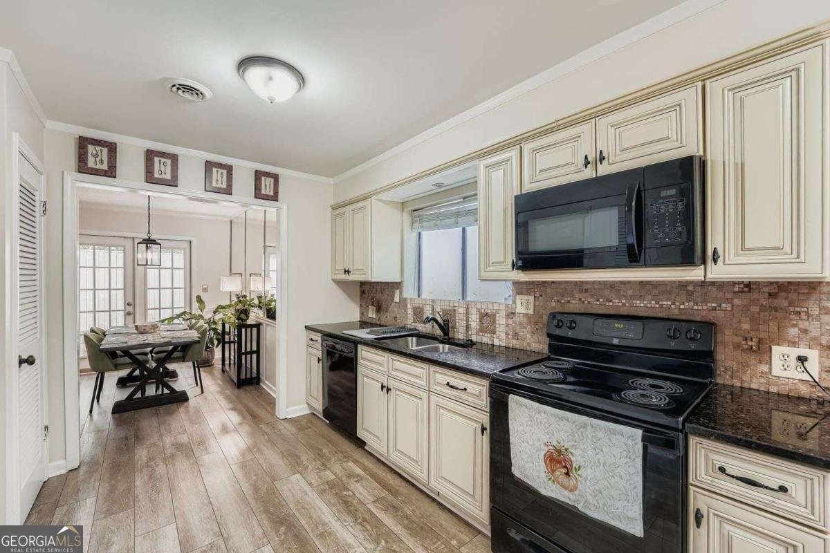 6263 Willow Run Road Peachtree Corners - 14