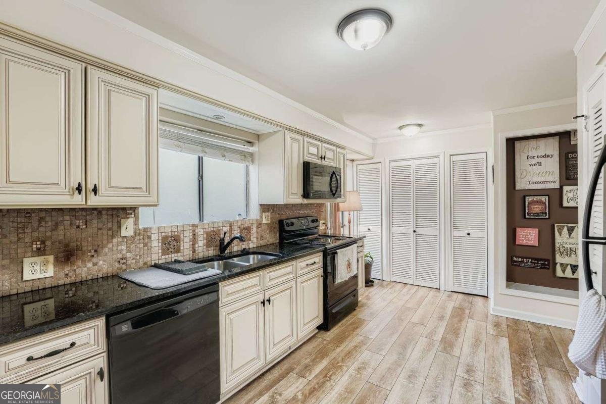 6263 Willow Run Road Peachtree Corners - 16