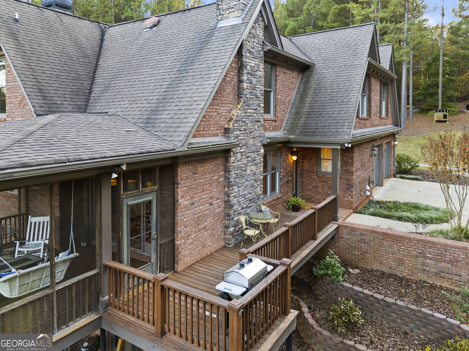 1070 Riverwalk Point Bishop - 4