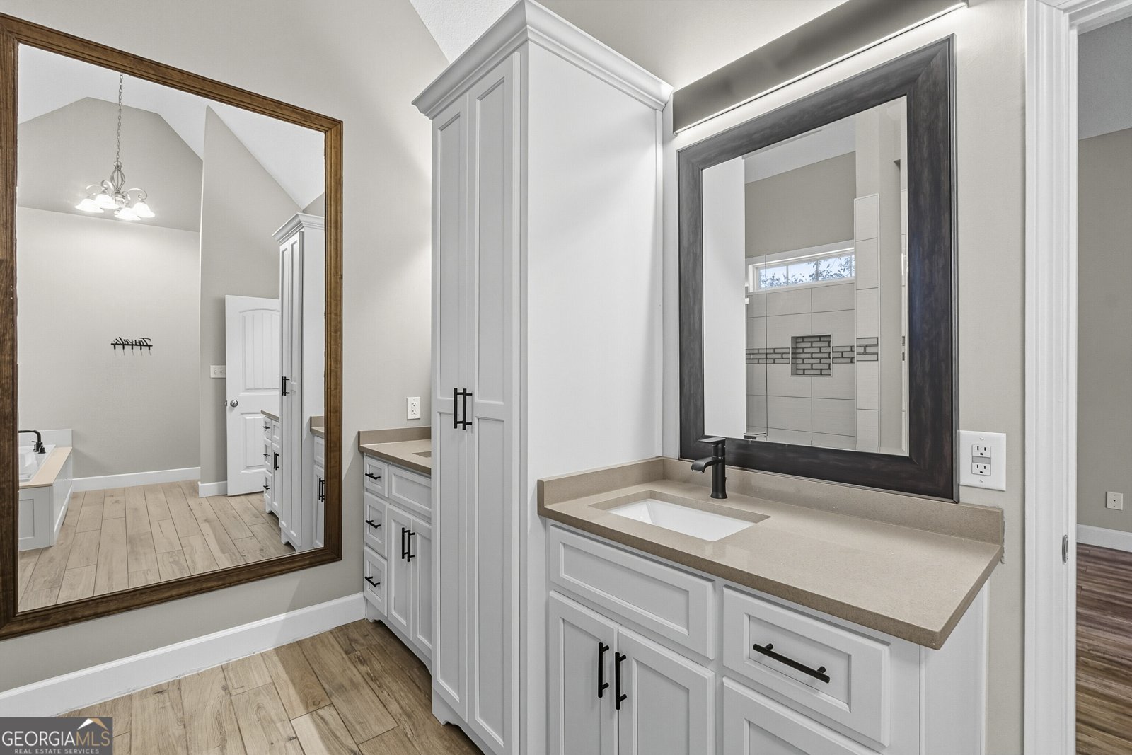 2006 Melrose Place Kathleen - 32