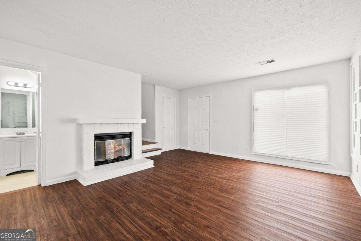 151 Old Ferry Way Roswell - 4