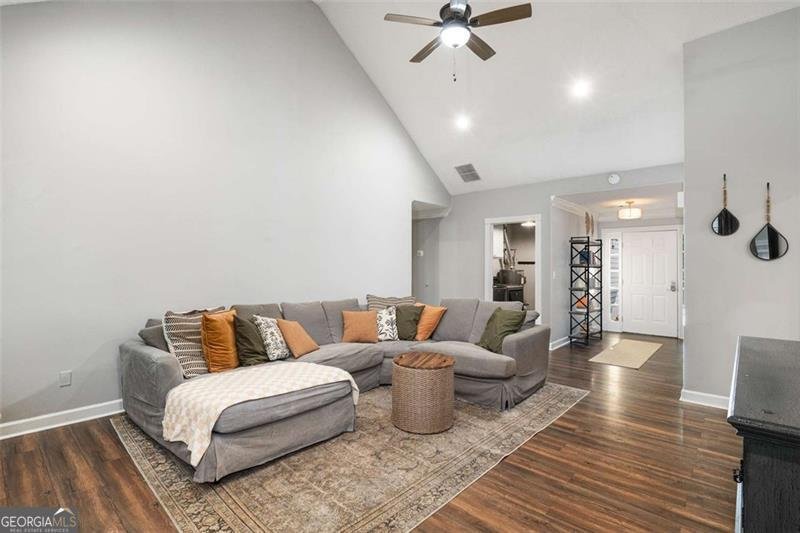 1007 Chateau Smyrna - 11