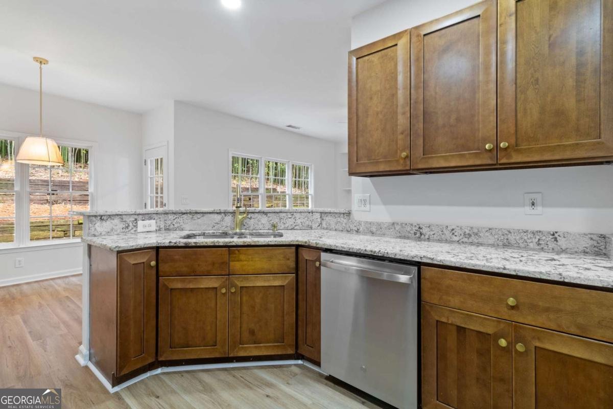 1554 Clydesdale Court Suwanee - 18