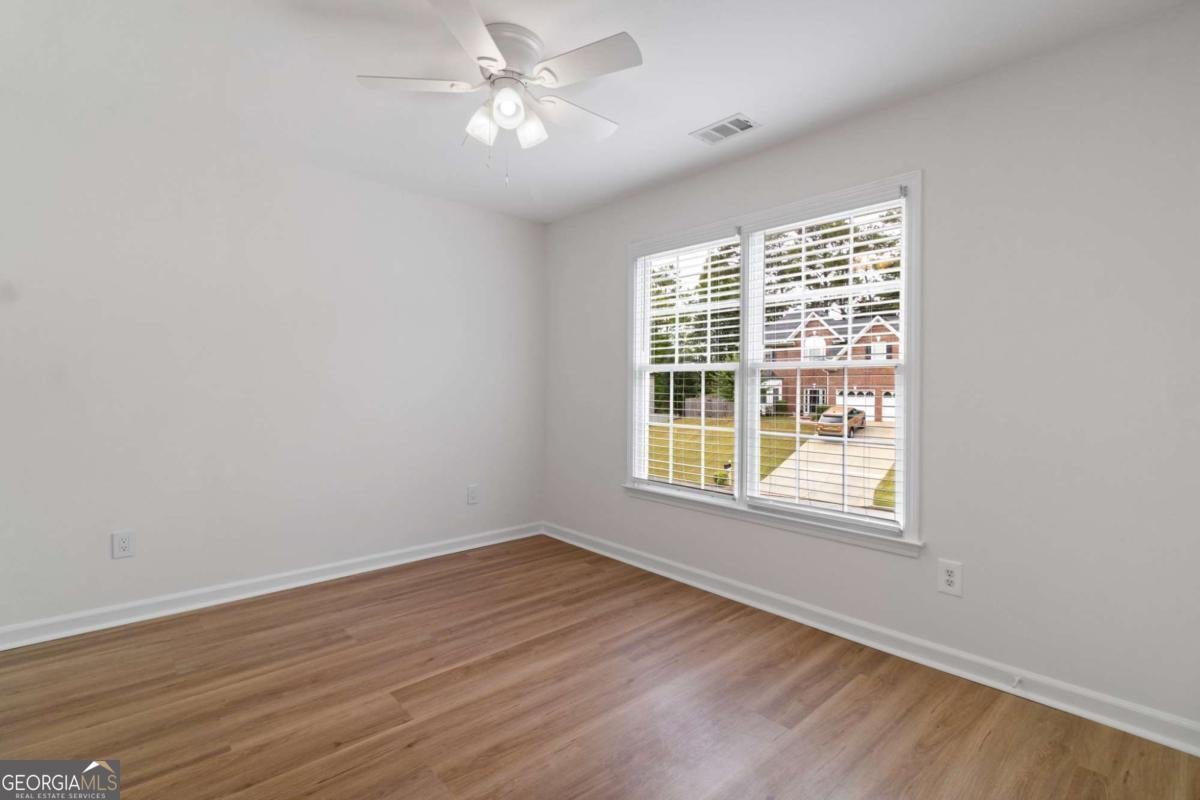 1554 Clydesdale Court Suwanee - 29