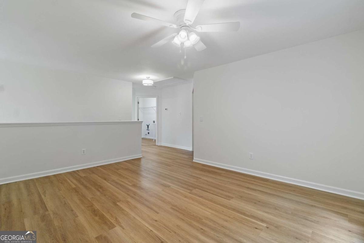 1554 Clydesdale Court Suwanee - 32