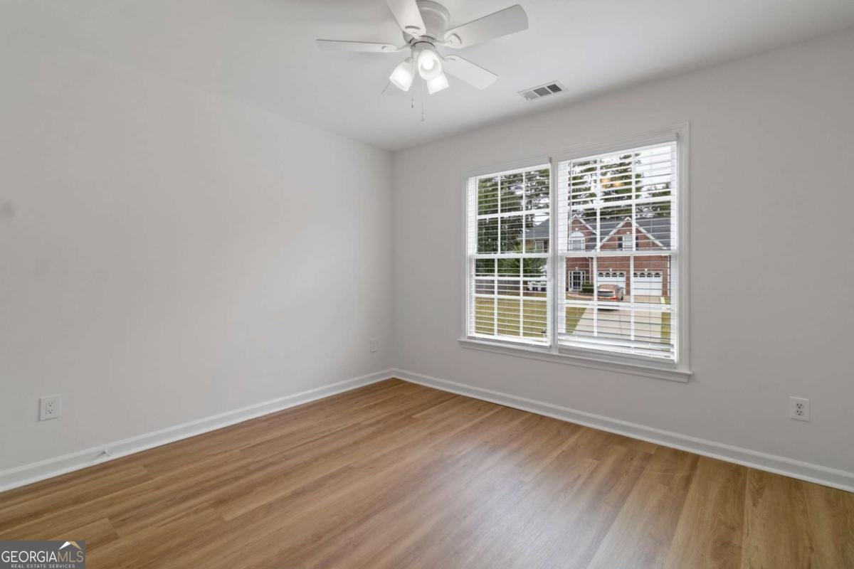 1554 Clydesdale Court Suwanee - 34