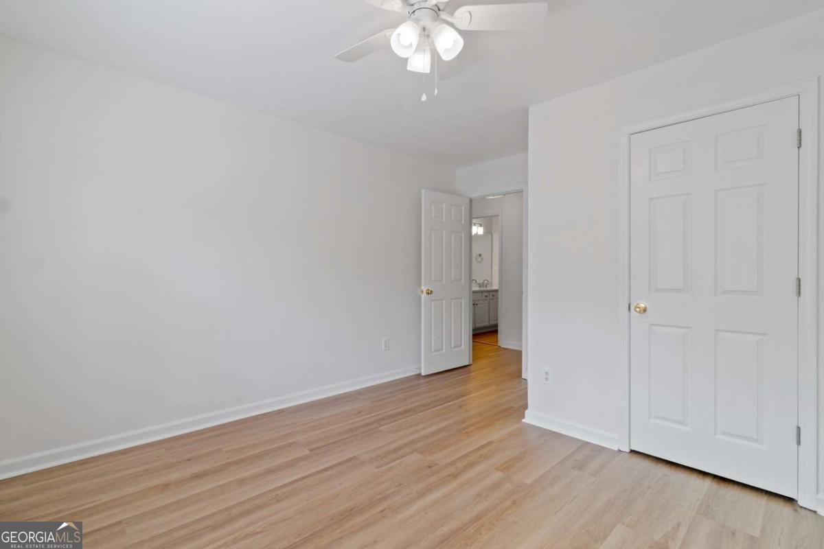 1554 Clydesdale Court Suwanee - 35