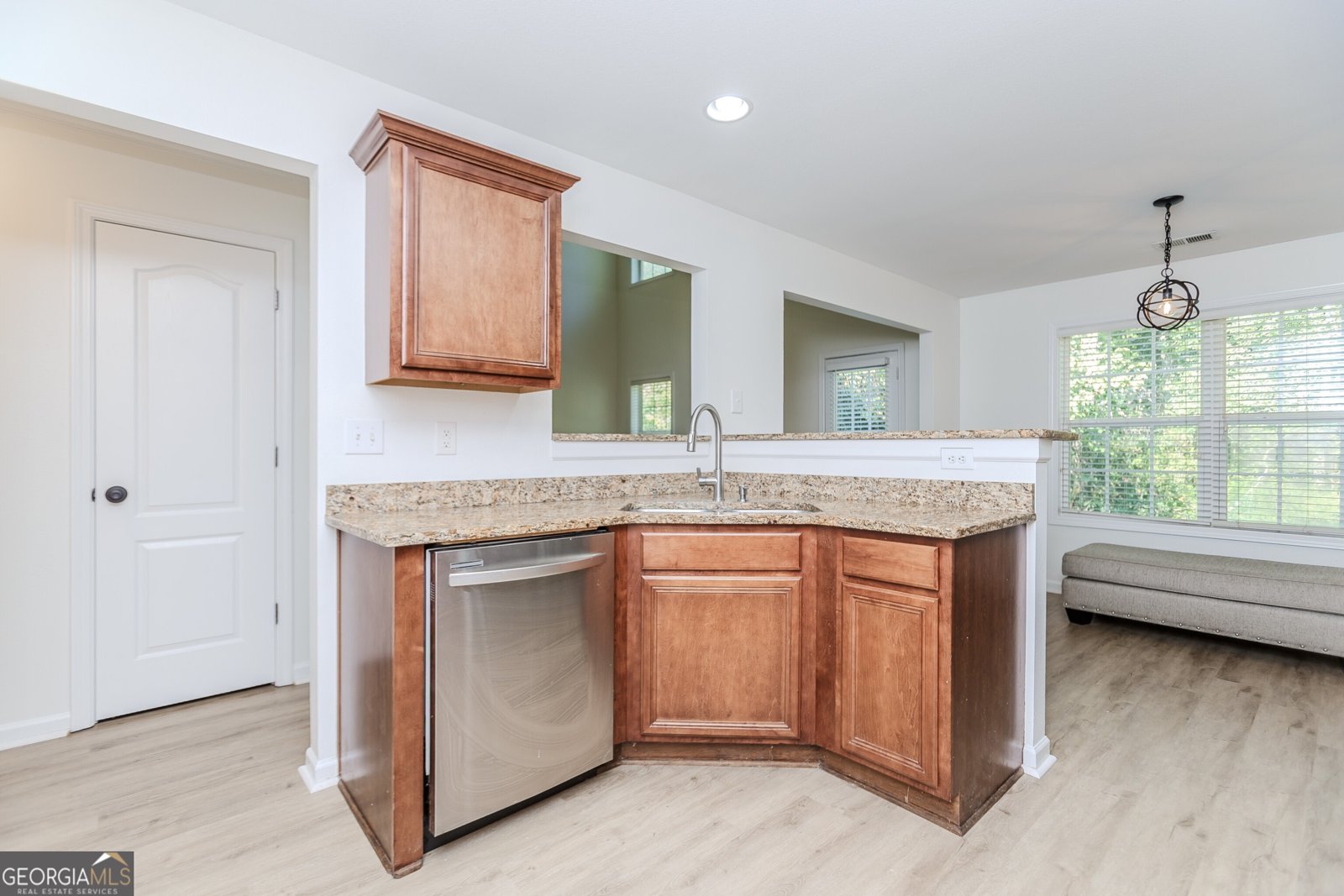 6895 White Walnut Way Braselton - 10