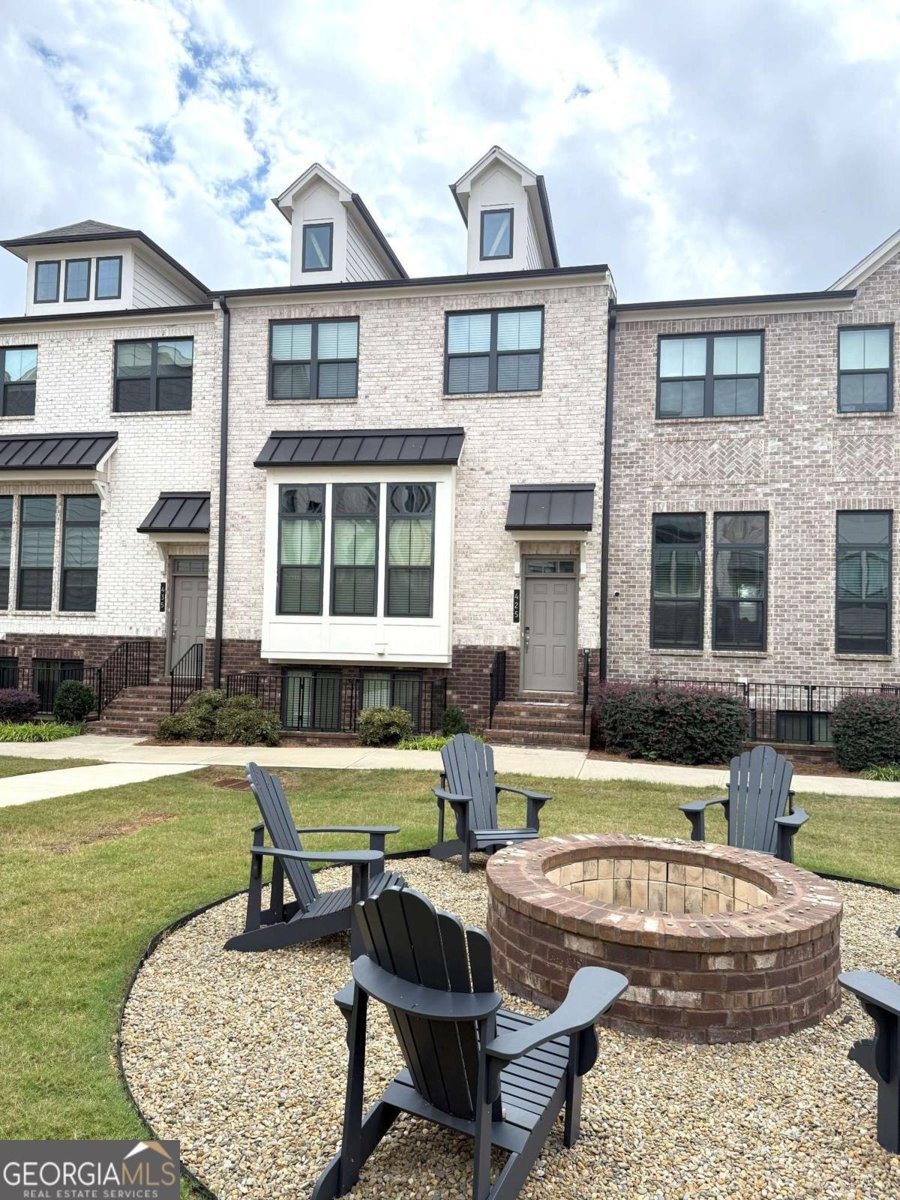425 Fair View Circle Roswell - 2