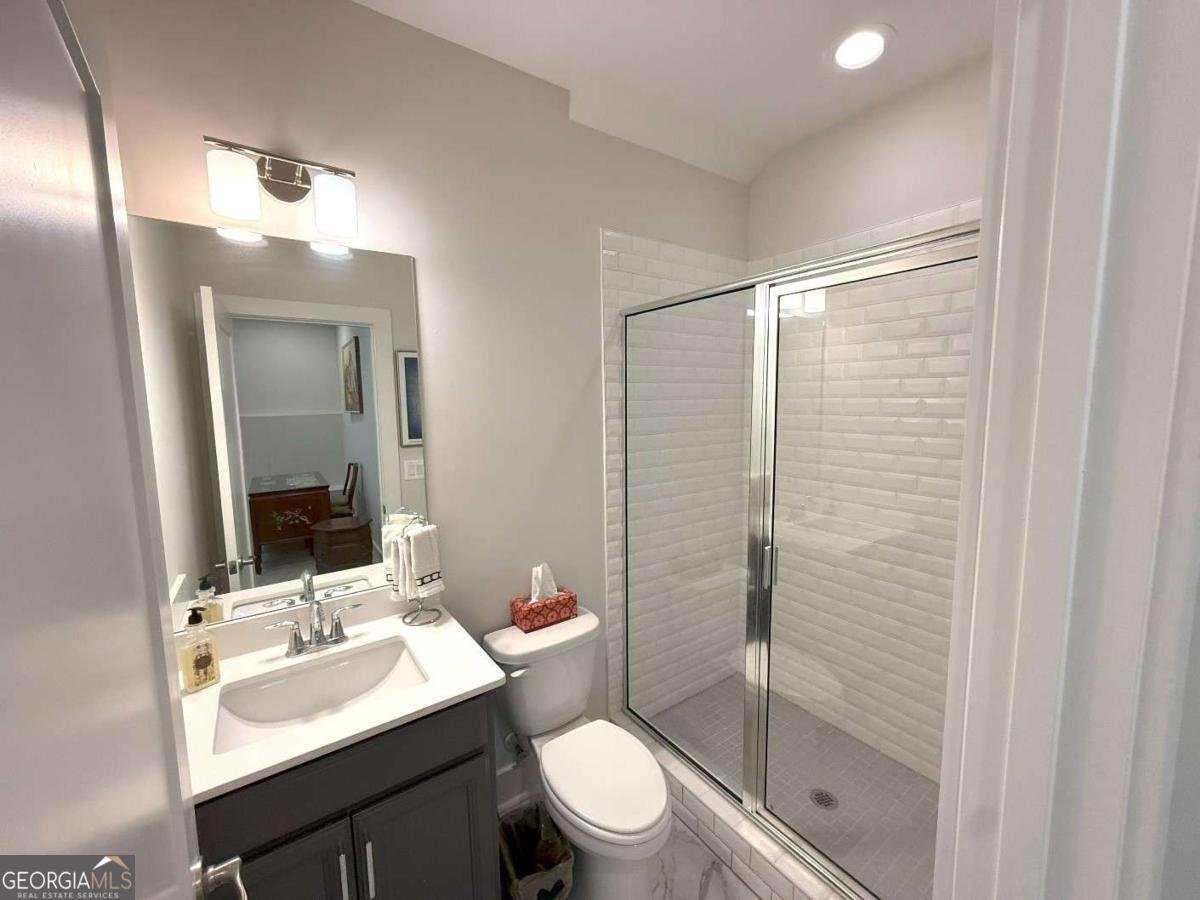 425 Fair View Circle Roswell - 44