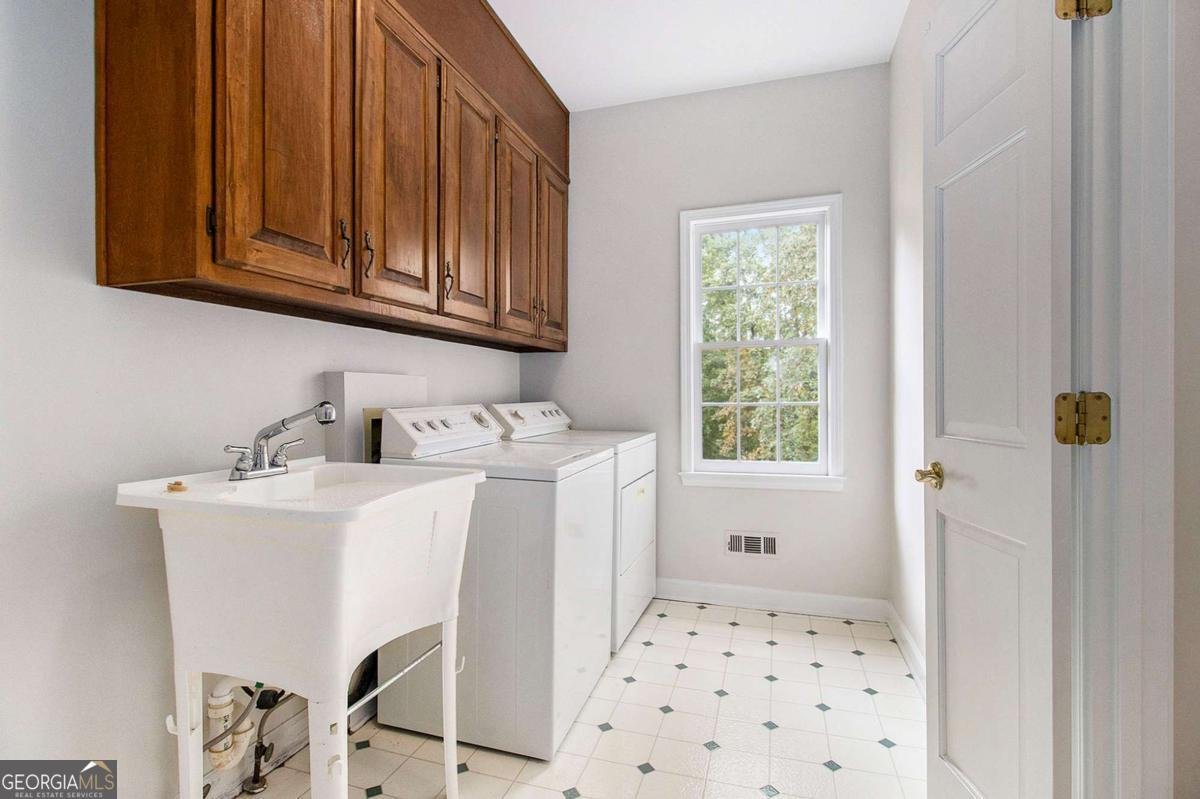 5863 Revington Drive Peachtree Corners - 25