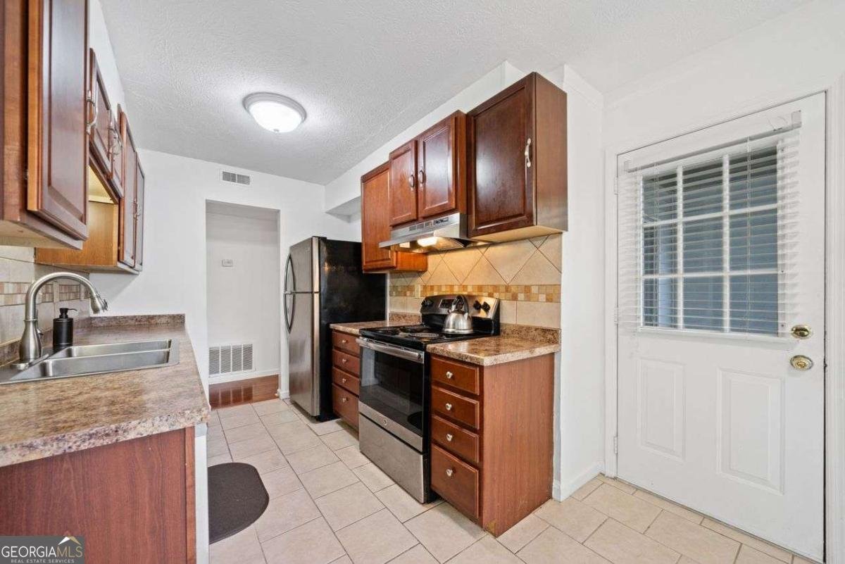 102 Glenleaf Drive Peachtree Corners - 12