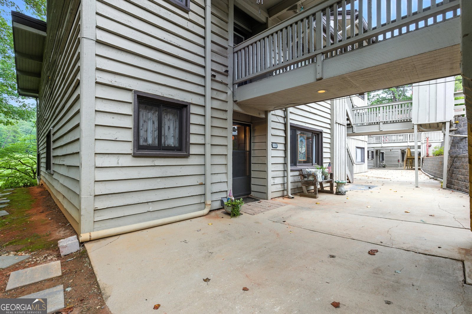 251 Shakespeare Drive Clayton - 2