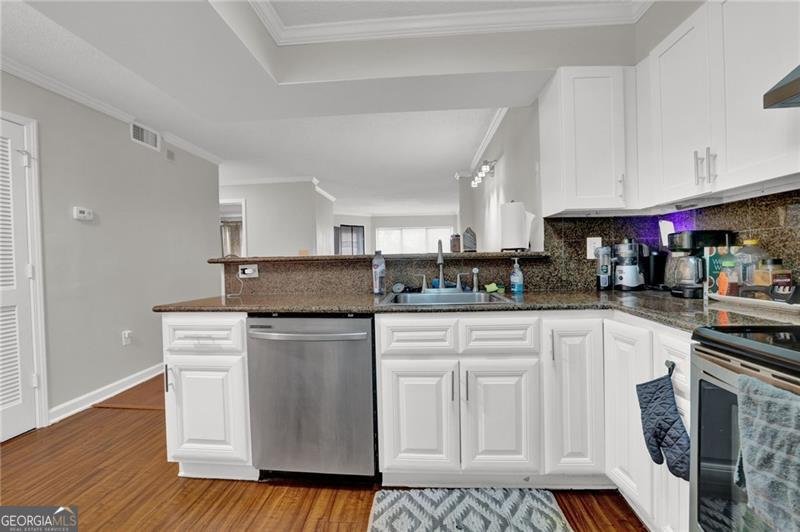 795 Hammond Drive Sandy Springs - 21