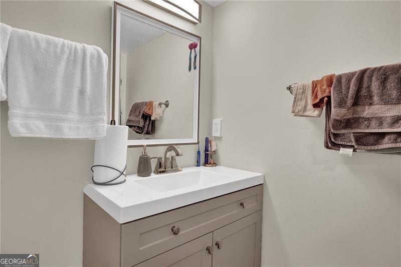 795 Hammond Drive Sandy Springs - 6