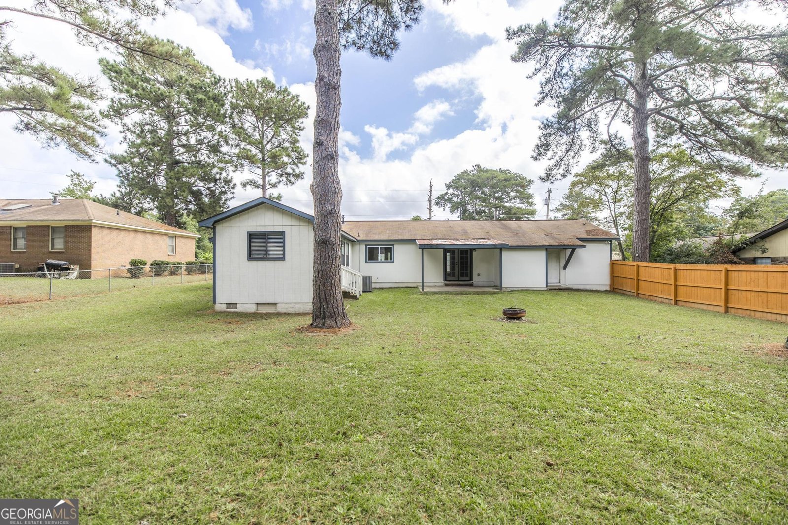 221 Gilchrist Drive Warner Robins - 29