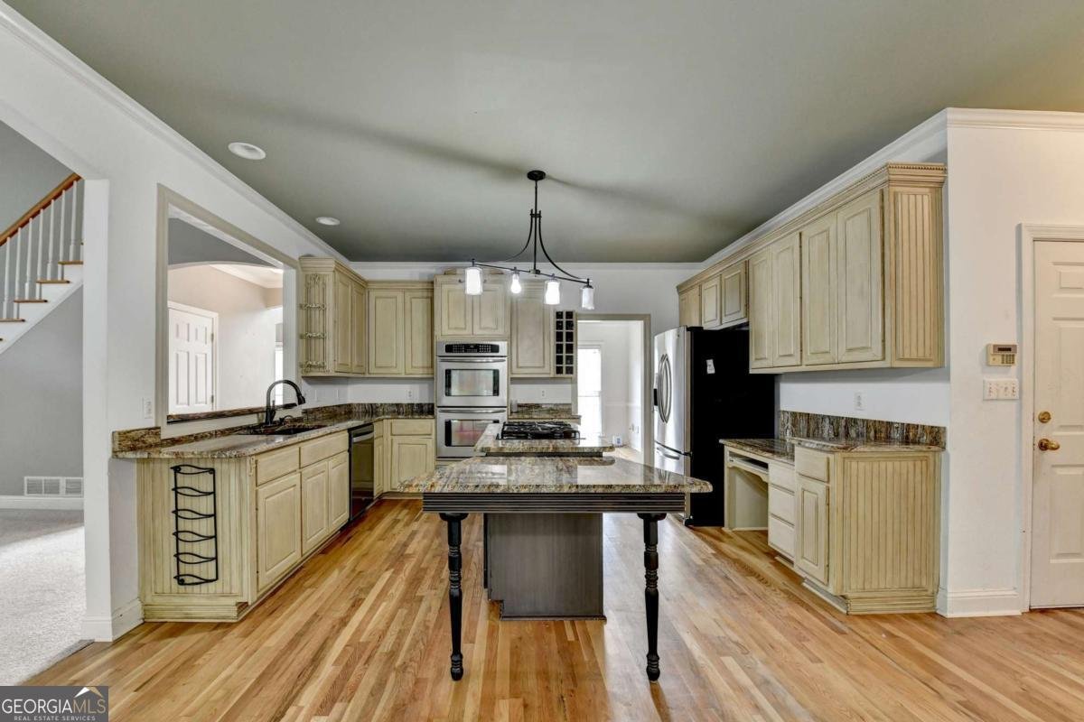 1015 Rowe Oak Circle Lawrenceville - 33