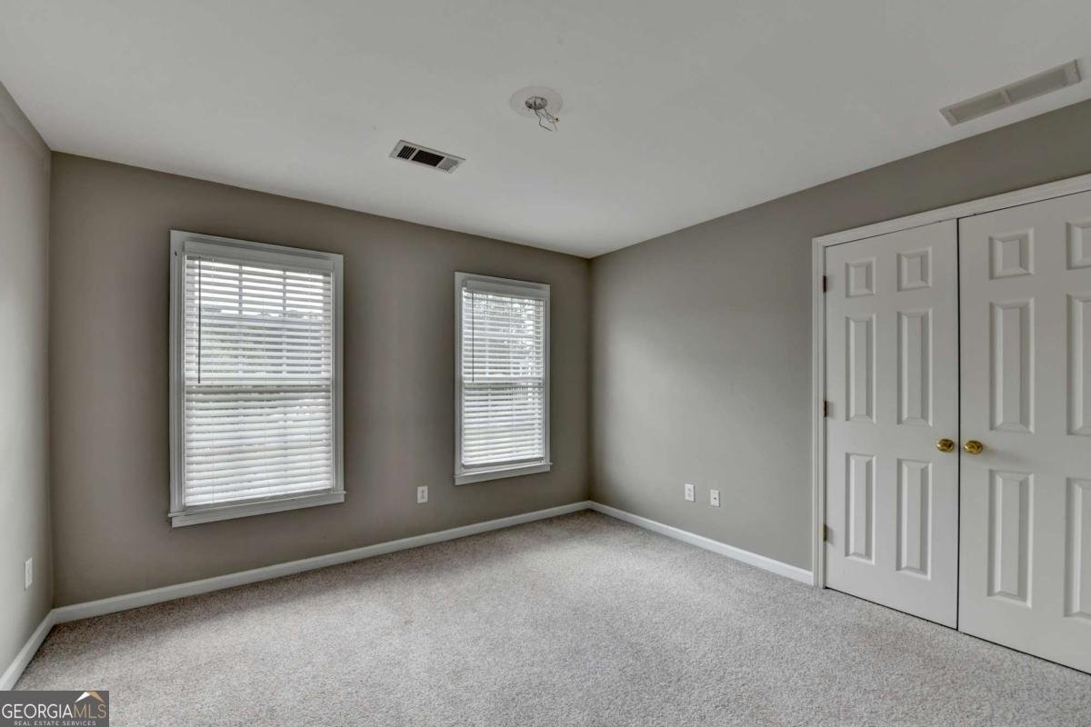 1015 Rowe Oak Circle Lawrenceville - 51