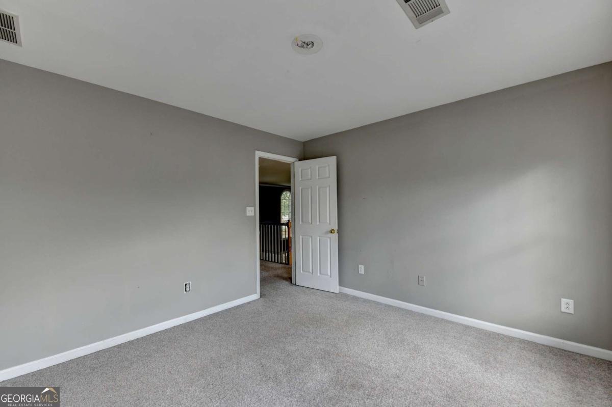 1015 Rowe Oak Circle Lawrenceville - 53
