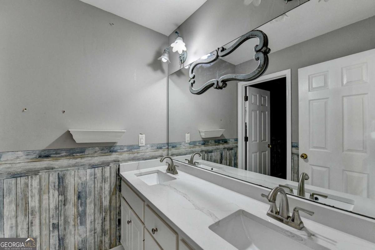 1015 Rowe Oak Circle Lawrenceville - 55