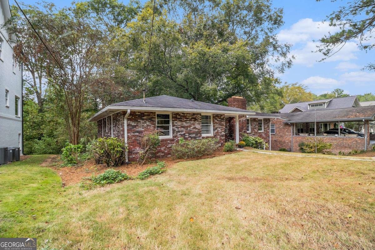 1880 Wellbourne Drive Atlanta - 2