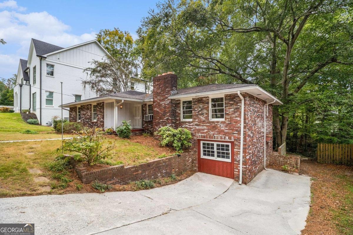 1880 Wellbourne Drive Atlanta - 3