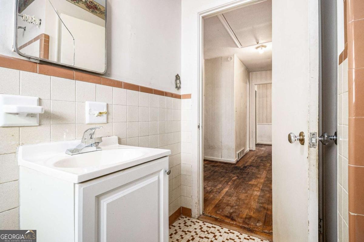 1880 Wellbourne Drive Atlanta - 33