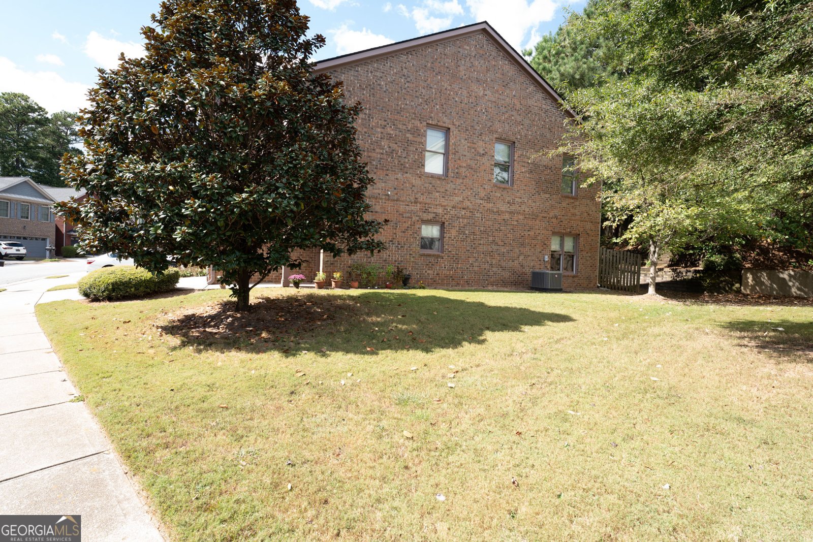 1665 Oakbrook Lake Drive Norcross - 3