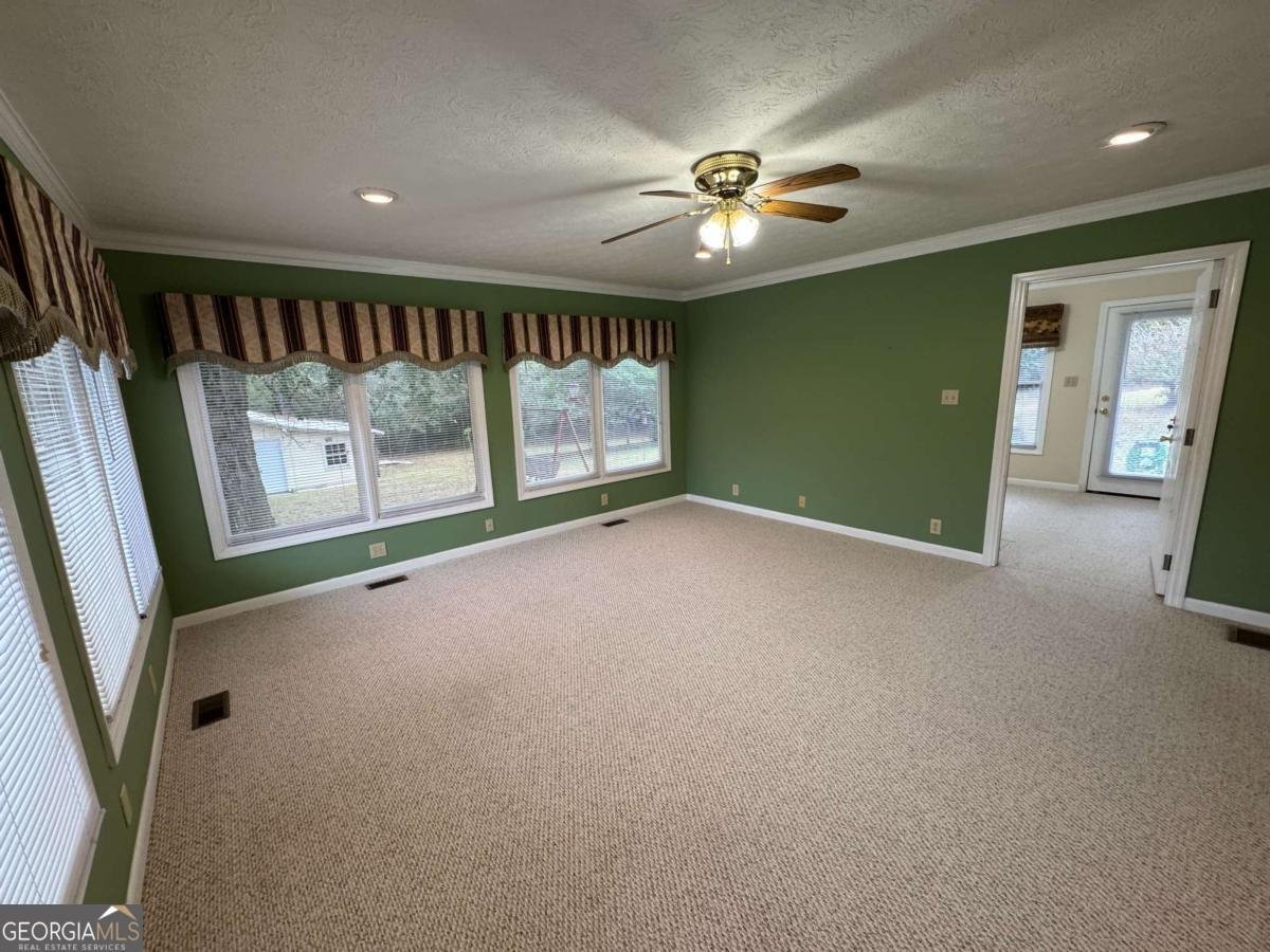 6716 Hwy 29 Hull - 8