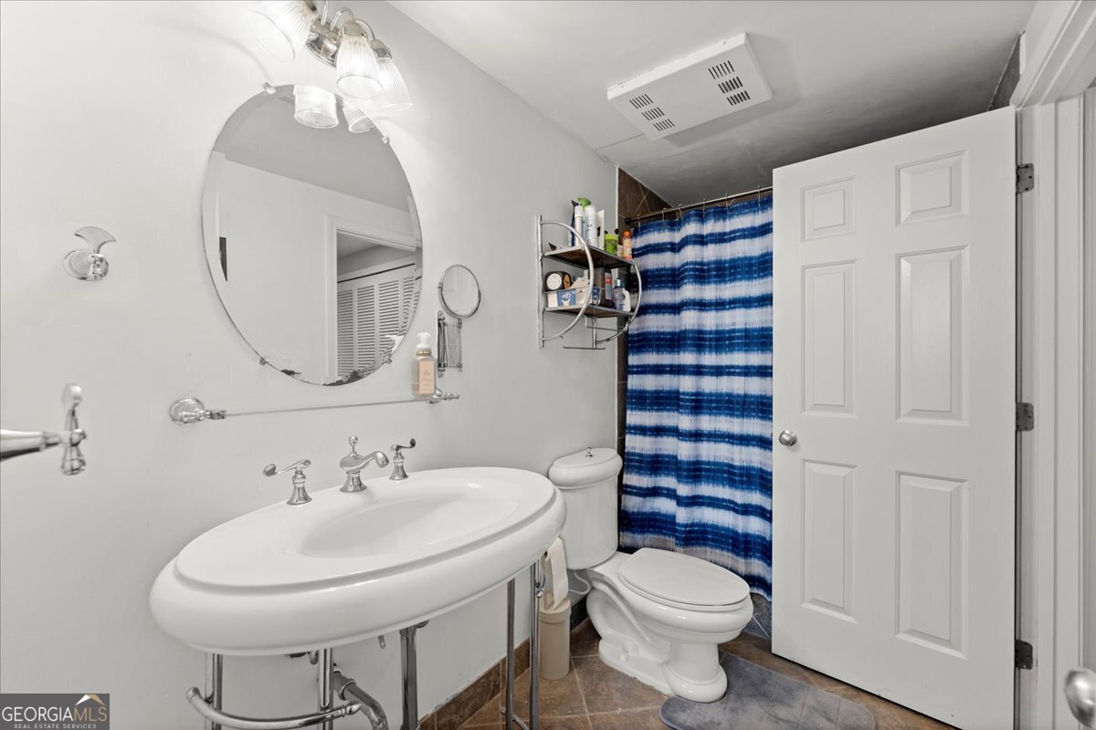3481 Lakeside Drive Atlanta - 17