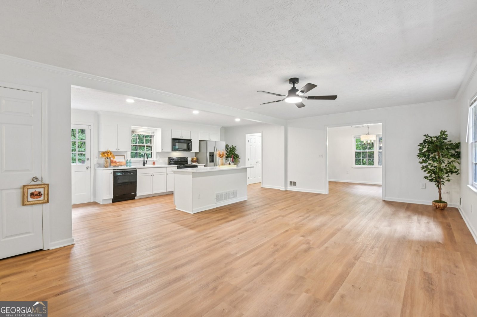 3735 Stonewall Drive Kennesaw - 3