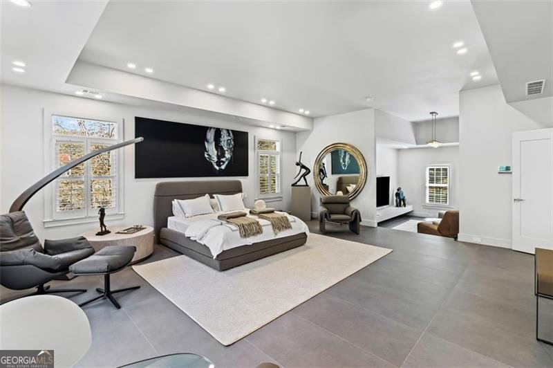 8610 SENTINAE CHASE Drive Roswell - 12