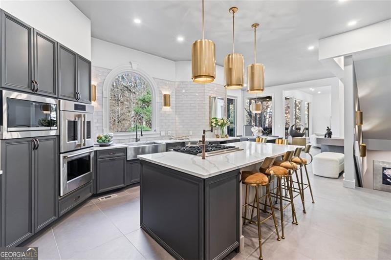 8610 SENTINAE CHASE Drive Roswell - 2