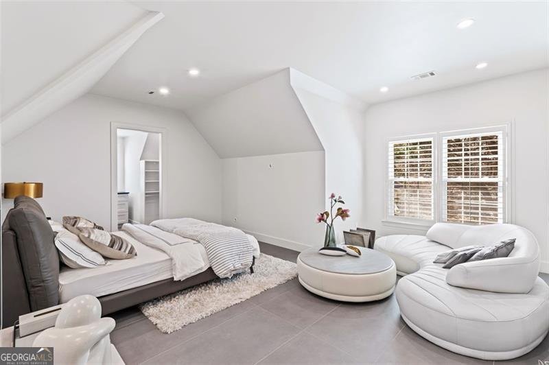 8610 SENTINAE CHASE Drive Roswell - 22
